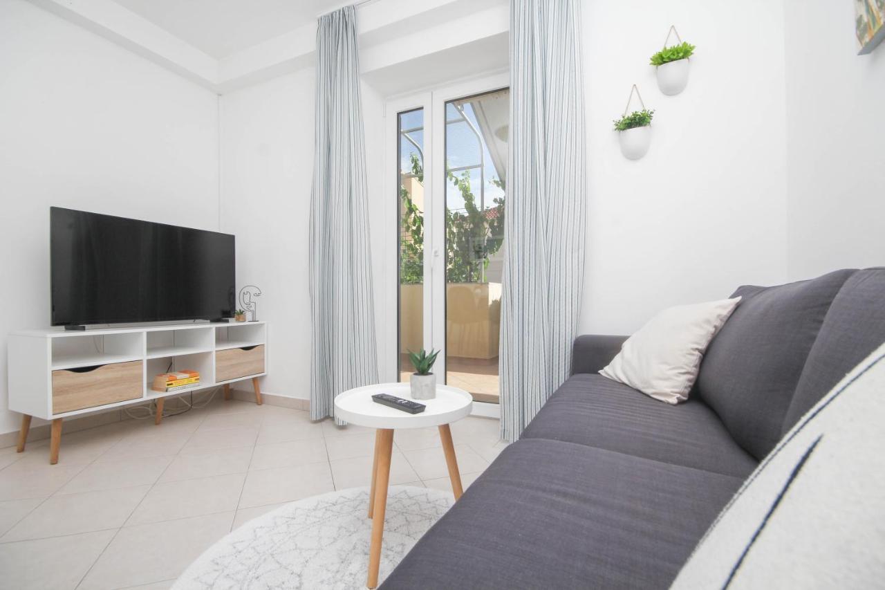 Family Petrov Apartments Vodice Exterior foto