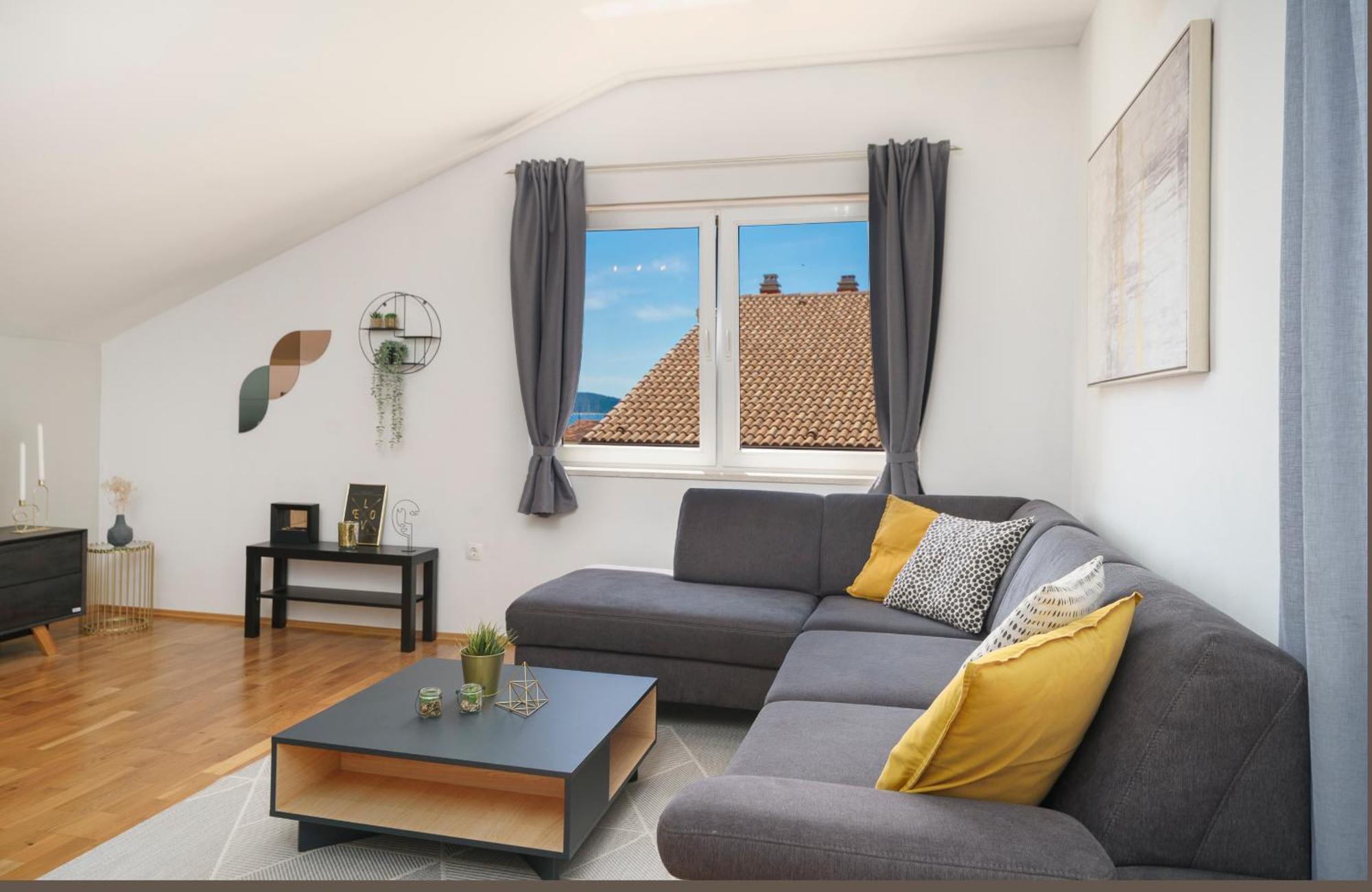 Family Petrov Apartments Vodice Exterior foto